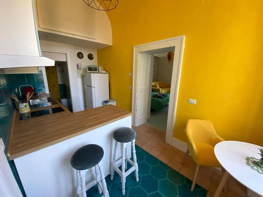 Nel Vicoletto Casa Vacanze Naples